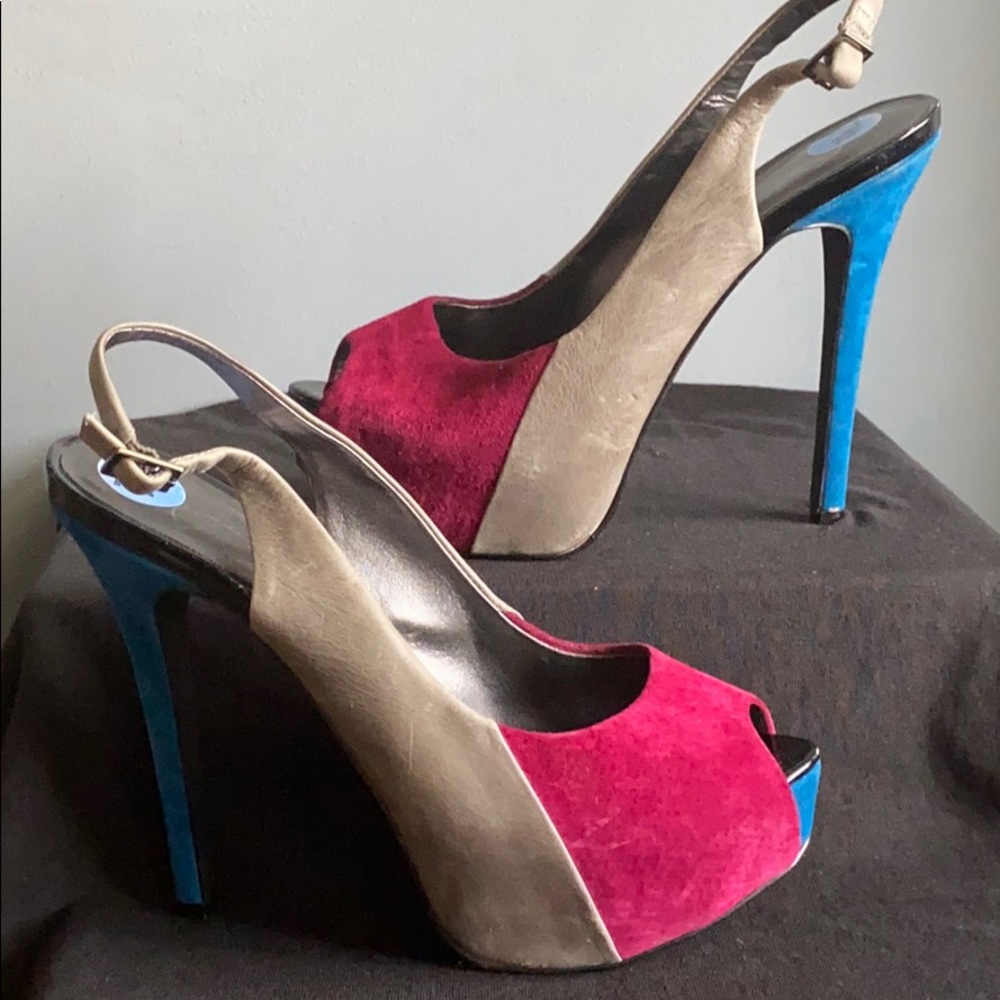 Jessica Simpson heels